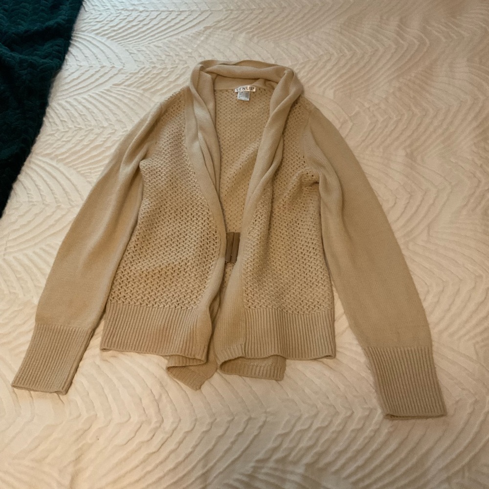 Venus sweater